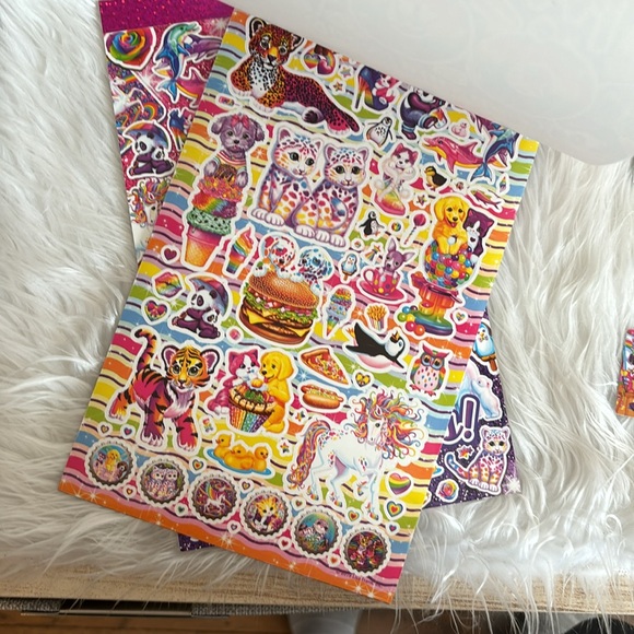 Lisa Frank Bundle 🌈 - 5 magnetics & 2 sticker books - Picture 6 of 8